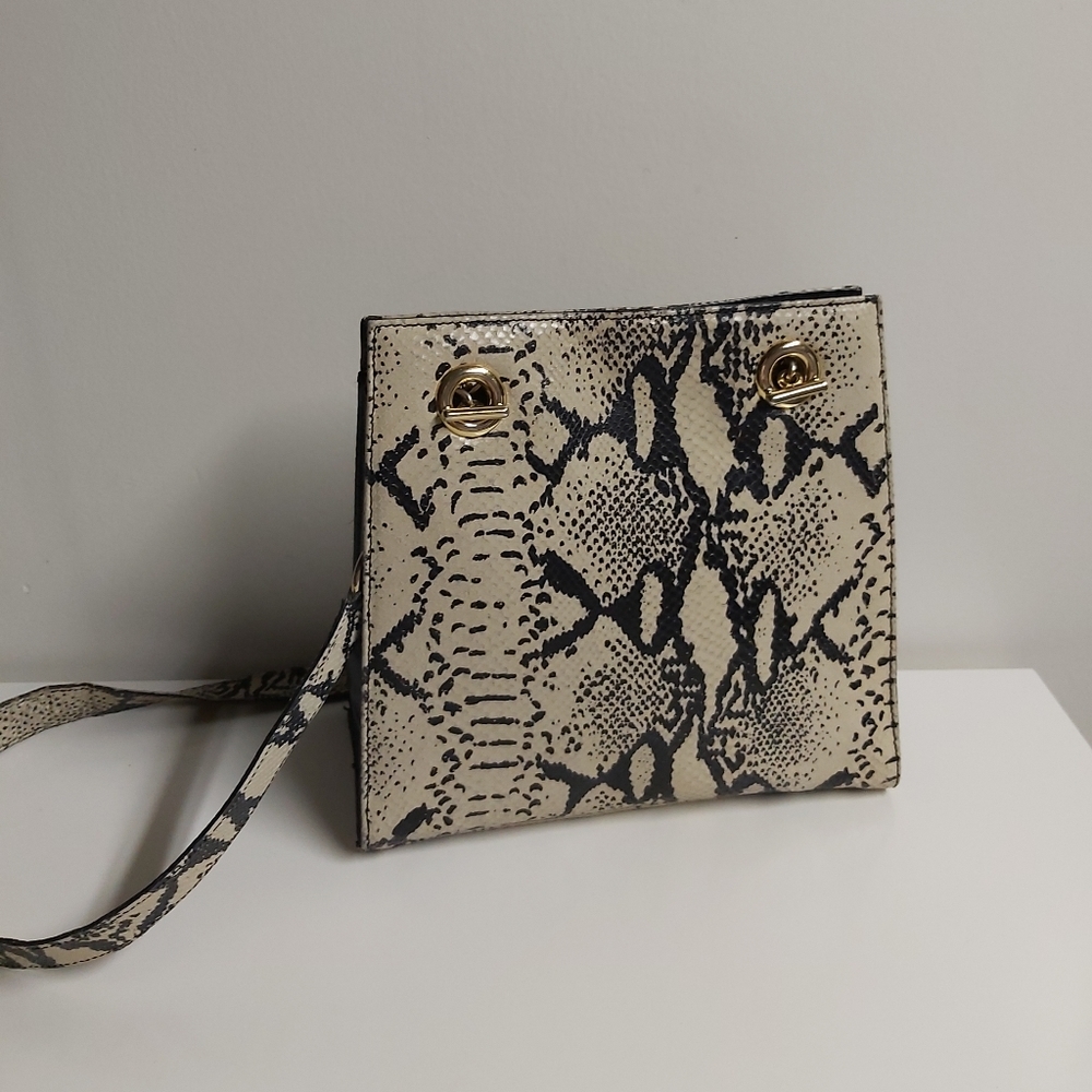 Mondi vintage "snakeskin" purse